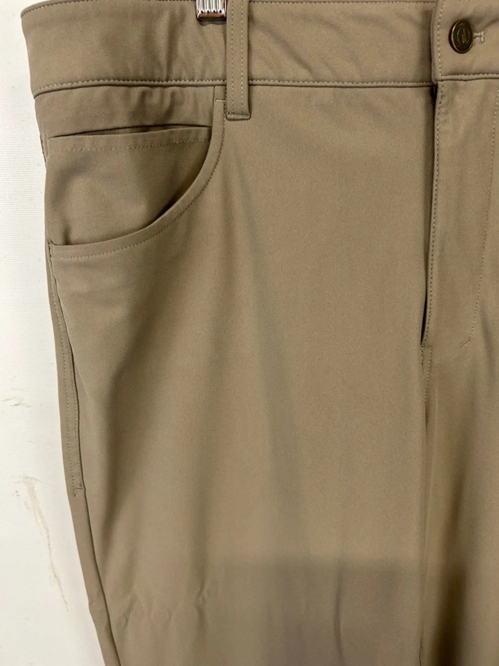 johnnie-O Prep-Formance Flat Front Chinos.  36 x 30 - Picture 3 of 10
